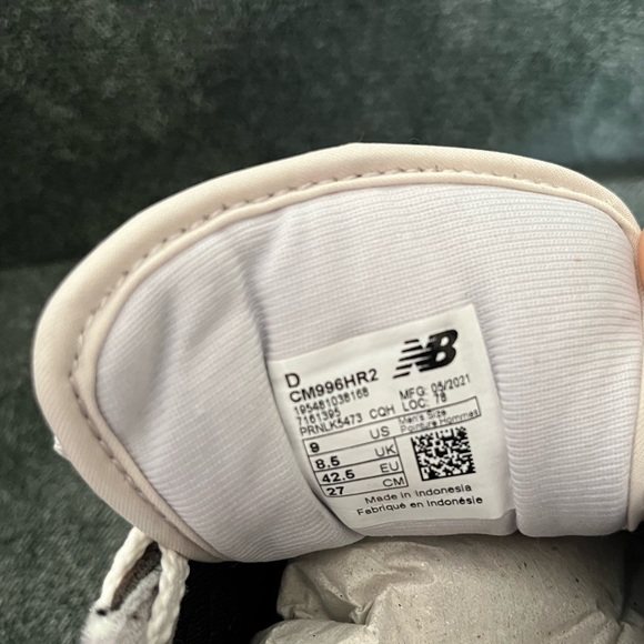 New Balance 996 - Picture 5 of 5